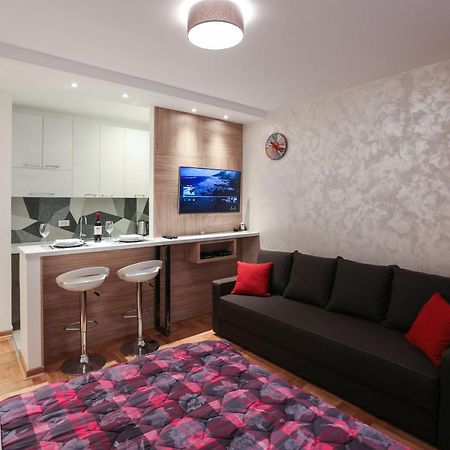 Apartment Promenada 30 Novi Sad Bagian luar foto