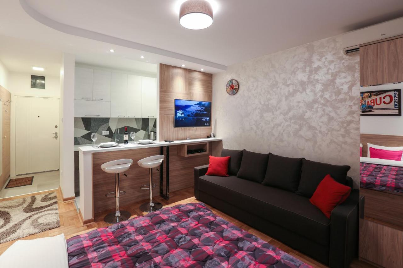 Apartment Promenada 30 Novi Sad Bagian luar foto
