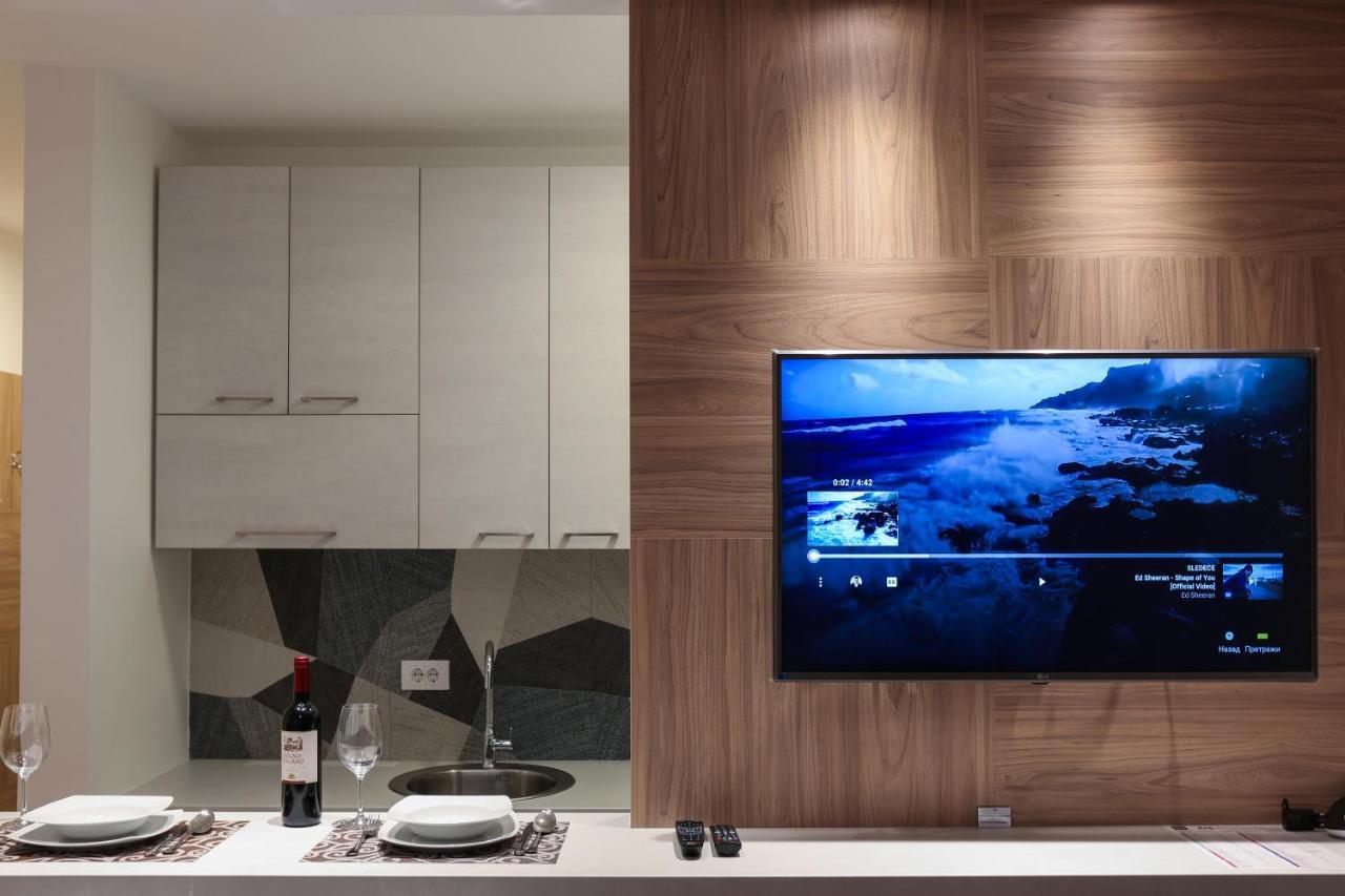 Apartment Promenada 30 Novi Sad Bagian luar foto