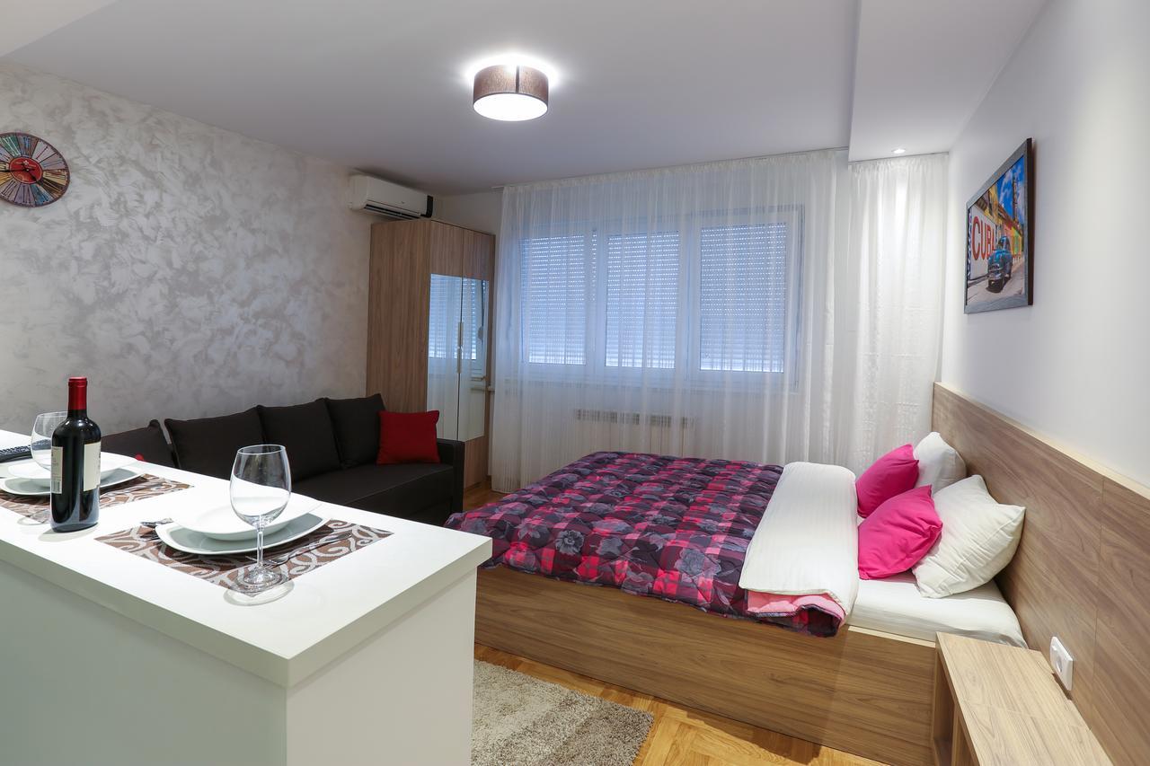 Apartment Promenada 30 Novi Sad Bagian luar foto